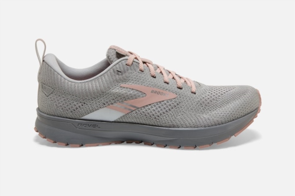 Revel 5 Brillo Colección Brooks