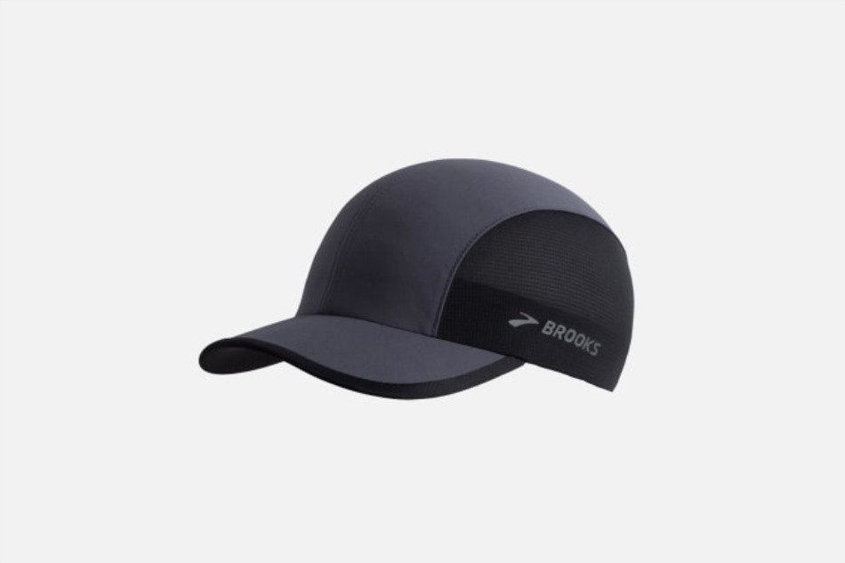 Run-Thru Hat Arroyos De Asfalto Negro