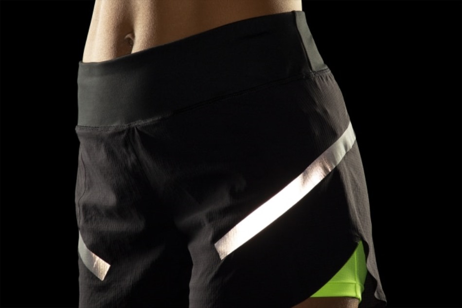 Pantalón Corto Brooks Carbonite 4 Pulgadas 2 En 1 Negro