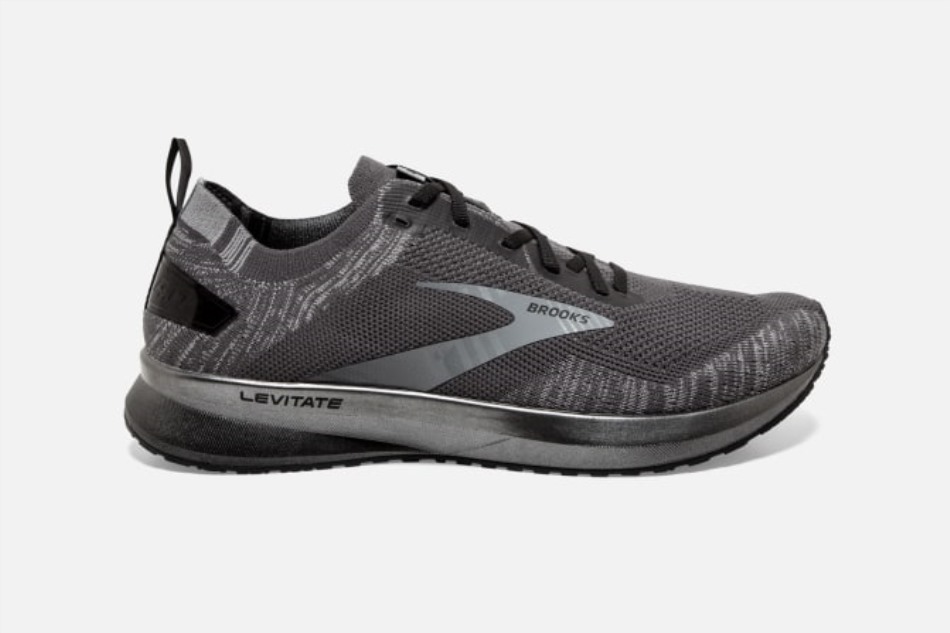 Brooks Levitate 4 Ennegrecido Perla-gris-negro
